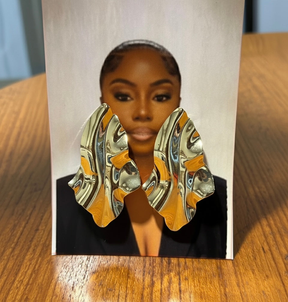 The Aurelia Sculpted Drops