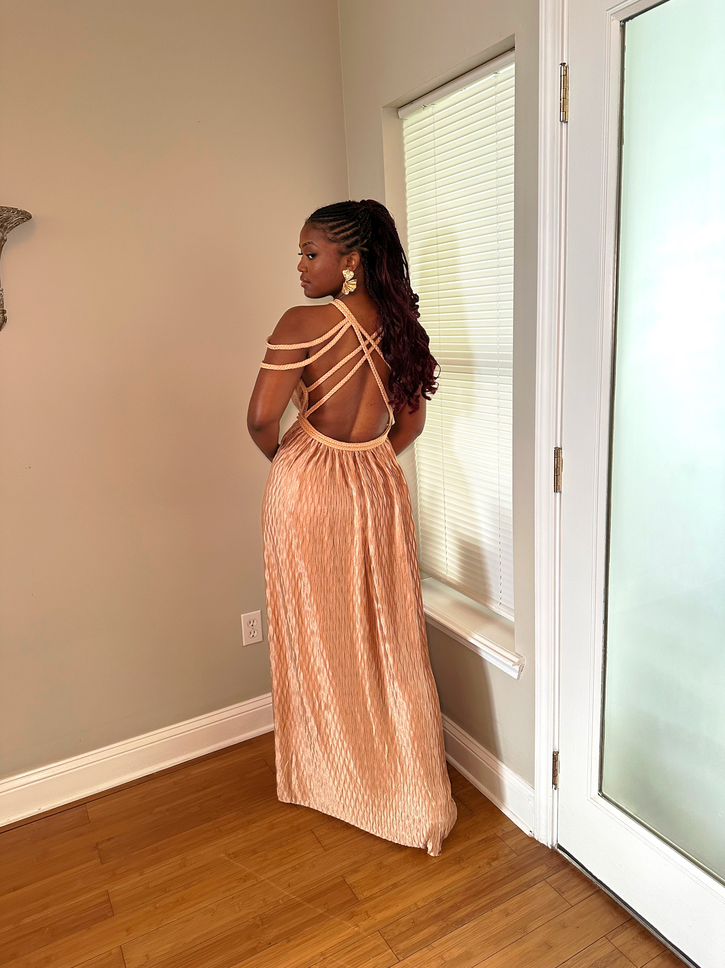 The Rich Housewife Maxi